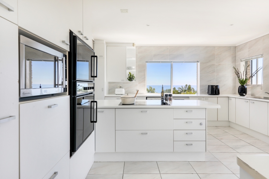To Let 5 Bedroom Property for Rent in Camps Bay Western Cape